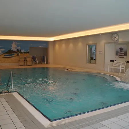 Geraeumige Whg. Mit Sonnenterrasse, Kostenl. Stellplatz & Pool